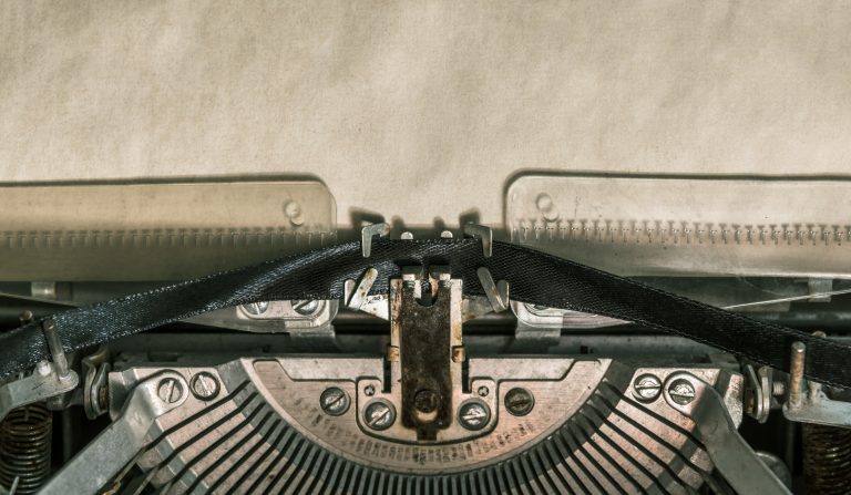 Vieille machine à écrire