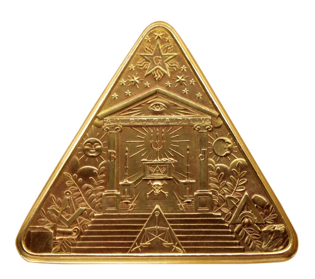 triangle d'or maçonnique couvercle de montre