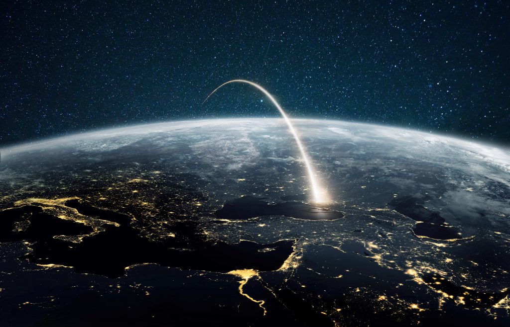 Faisceau lumineux venant du ciel vers la terre