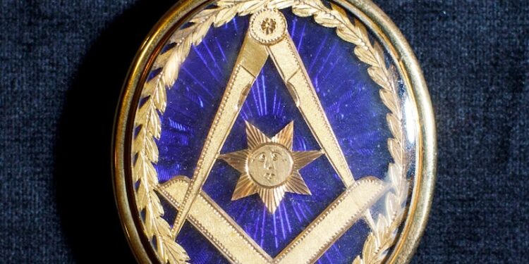 franc-maconnerie-symboles-maconniques-medaillon-medaille