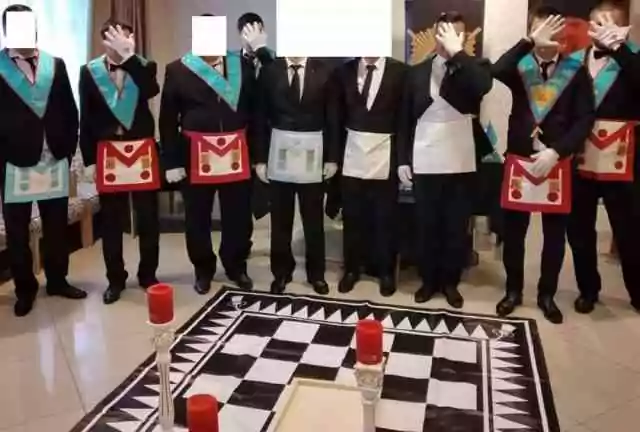 Tenue maçonnique kazakhe à Nur-Sultan