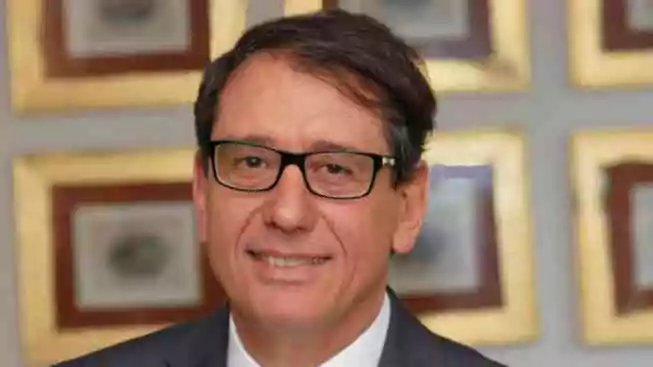 ITALIE&nbsp;: Le grand maître de la Grande Loge d&rsquo;Italie Luciano Romoli arrive à Foggia