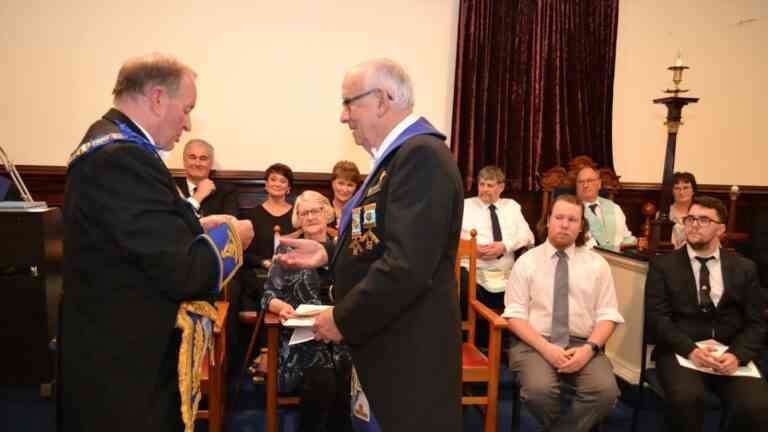 Le Grand Maître, MW Bro Graham Wrigley