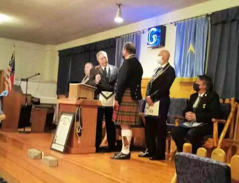 CALIFORNIE&nbsp;: Installation des Officiers à la Loge Maçonnique
