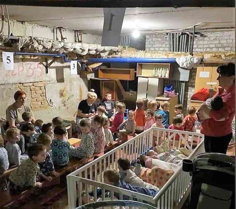 Crèche abritée en sous-sol