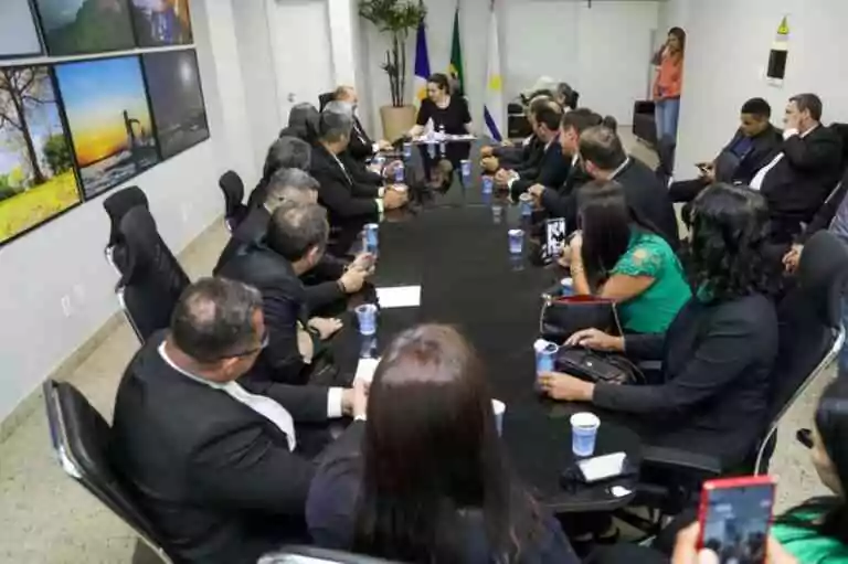 BRESIL&nbsp;: La maire de Palmas, Cinthia Ribeiro reçoit l&rsquo;autorité maçonnique du Brésil