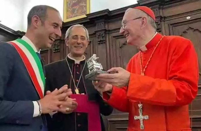 Retour de Don Camillo et Peppone en Calabre… ou le maire maçon et le secrétaire du Vatican