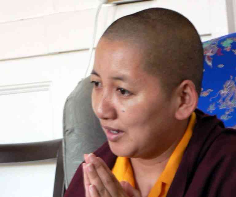 Présentation de Khandro Rinpoche