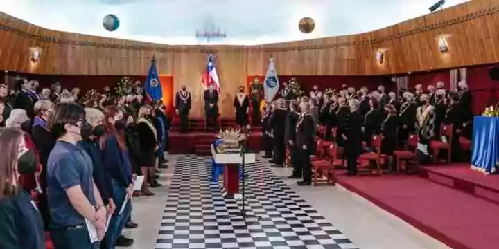 La franc-maçonnerie chilienne appelle à l&rsquo;unité après le plébiscite et annonce une nouvelle Fraternitas de la République