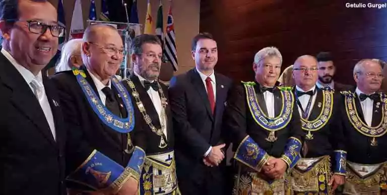 15 septembre 2022, en campagne électorale pour sa réélection à la présidence, Bolsonaro chez les Francs-maçons