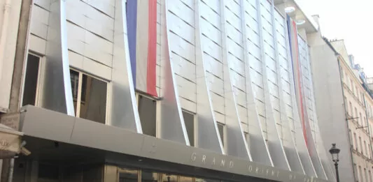 Façade du Grand Orient de France, Paris