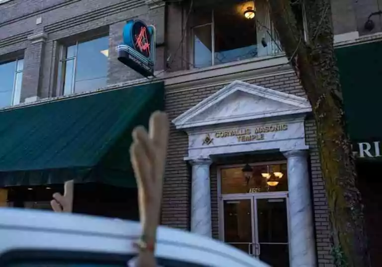 Découvrez la Loge du petit-déjeuner du Père Noël à Albany