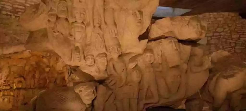 Lieu symbolique : Le mystère de la cave aux sculptures de Dénezé-sous-Doué (49)