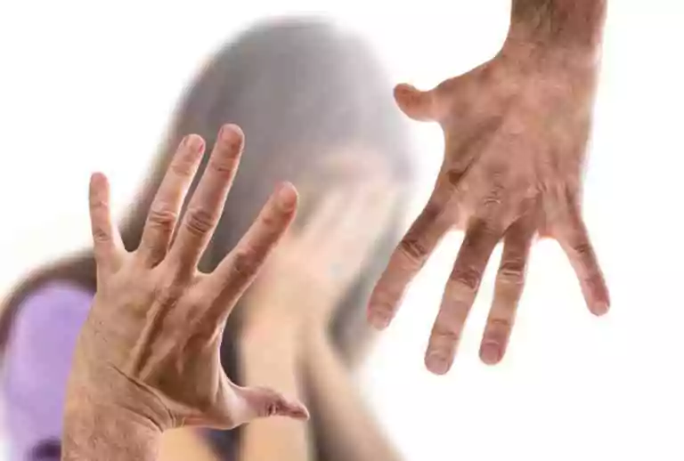Antimaçonnisme&nbsp;: «&nbsp;Les maçons sont coupables de tout… même des récents attentats&nbsp;»