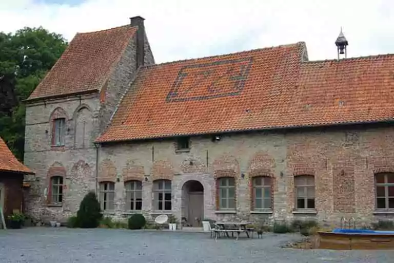 Tourisme&nbsp;: sur les traces des Templiers en Wallonie