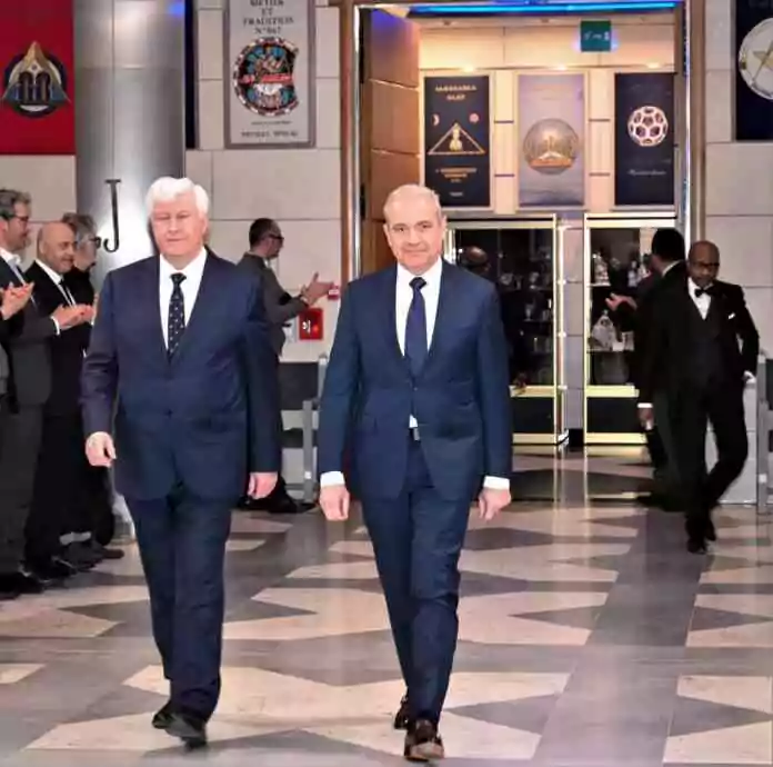« Entretiens Pic de la Mirandole » - Entrée du Grand Maître de la GLDF, Thierry Zaveroni, et du Grand Maître de la GLNF, Jean-Pierre Rollet.