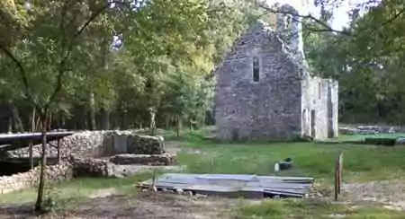 Lieu symbolique : Chapelle des Templiers de Fourches, trésor caché de la forêt de Fontainebleau