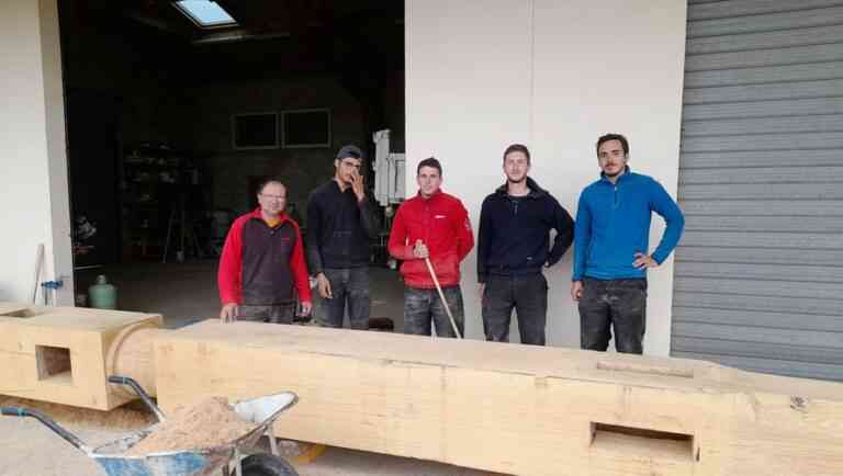 Les compagnons font revivre le moulin de Cuq (Tarn)