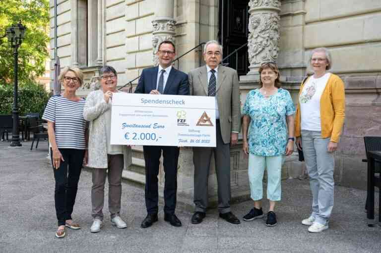 Don de 2000 euros pour les séniors du «Volunteer Center Fürth»