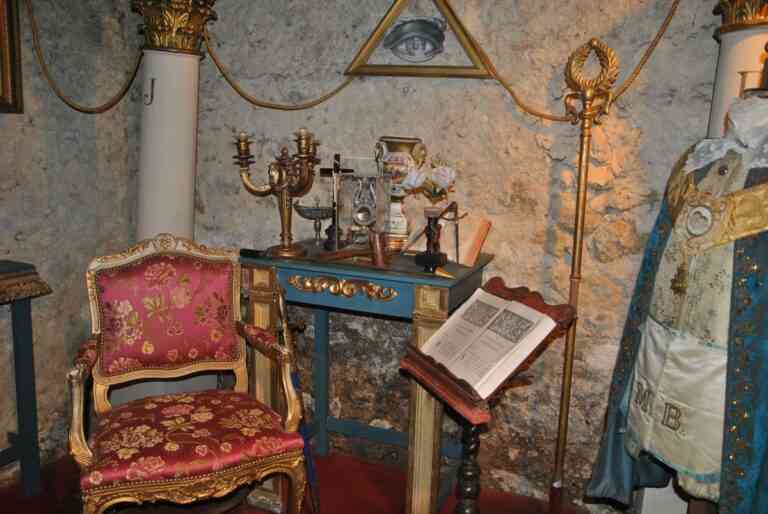 Gironde : le château Mongenan cache un temple maçonnique… suivez le guide