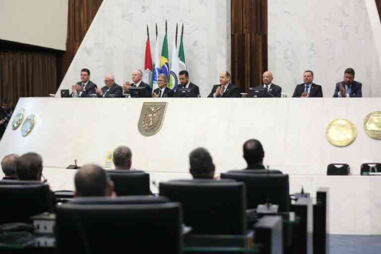120 ans du Grand Orient du Paraná et inauguration du nouveau conseil d’administration de la Confédération maçonnique du Brésil