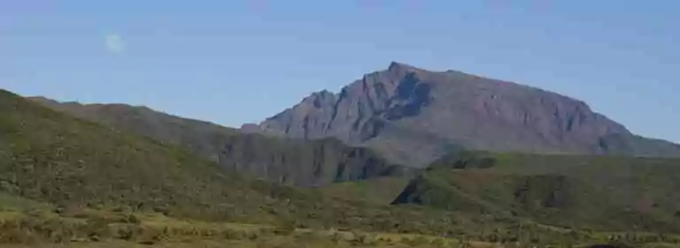 Le volcan Piton des Neiges, toit de l'océan Indien