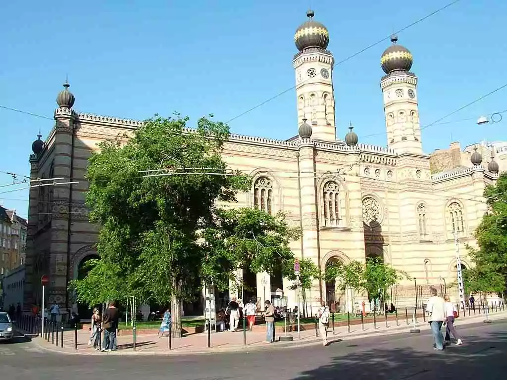 Synagogue Dohány, Budapest – Glossaire de la franc-maçonnerie 450.fm