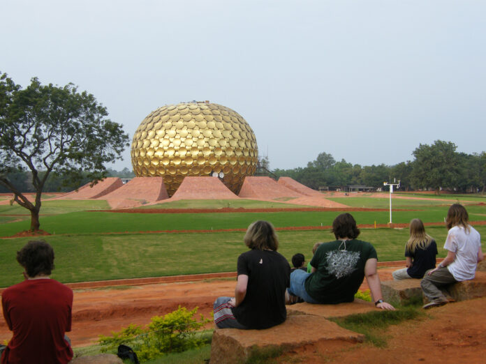 Le Matrimandir, centre et lieu de méditation d'Auroville.
