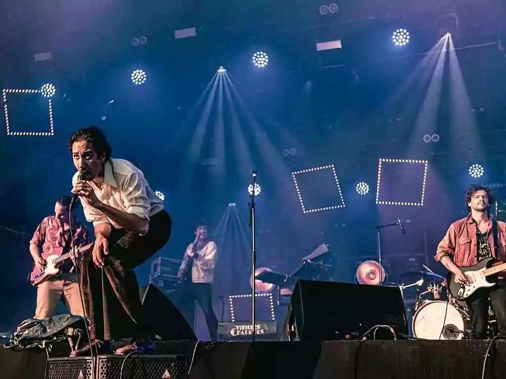 Festival des Vieilles Charrues 2021 : Feu! Chatterton par Jérémy Kergourlay.