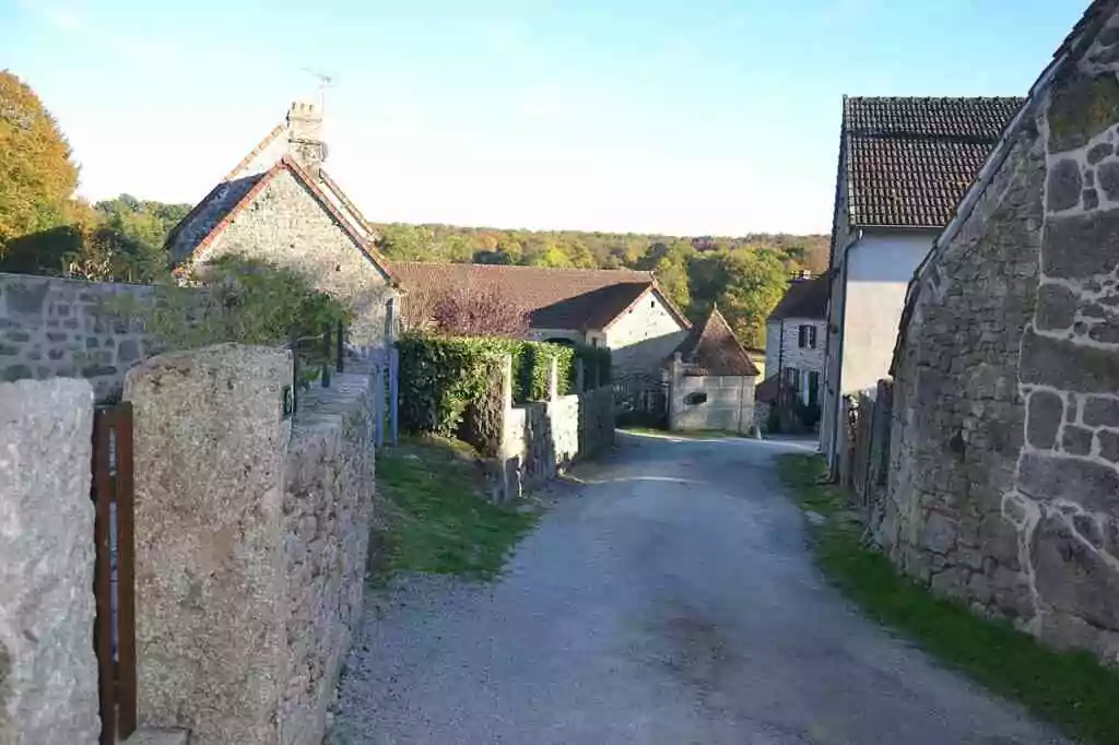 Lieu symbolique : Masgot (Creuse), un exemple fascinant de l'art brut grâce à François Michaud, tailleur de pierre