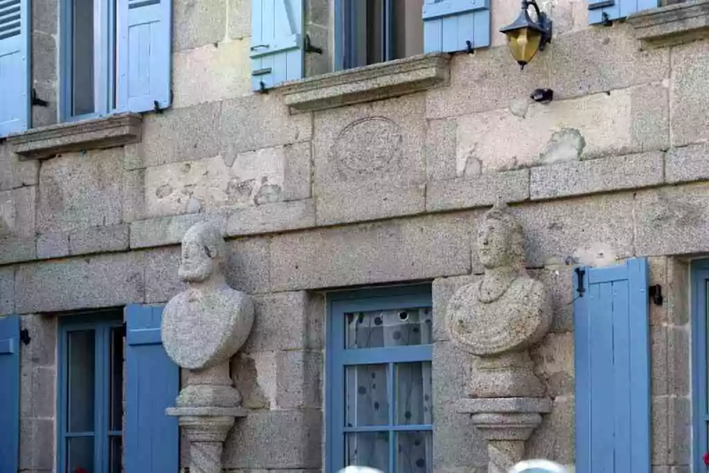 Lieu symbolique : Masgot (Creuse), un exemple fascinant de l'art brut grâce à François Michaud, tailleur de pierre