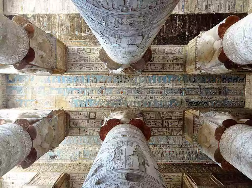Les Symboles du Rite de Misraïm : Une Plongée dans l’Hermétisme Égyptien et Maçonnique