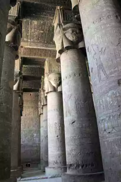 Lieu symbolique : Le Temple d'Hathor à Dendérah (Égypte)