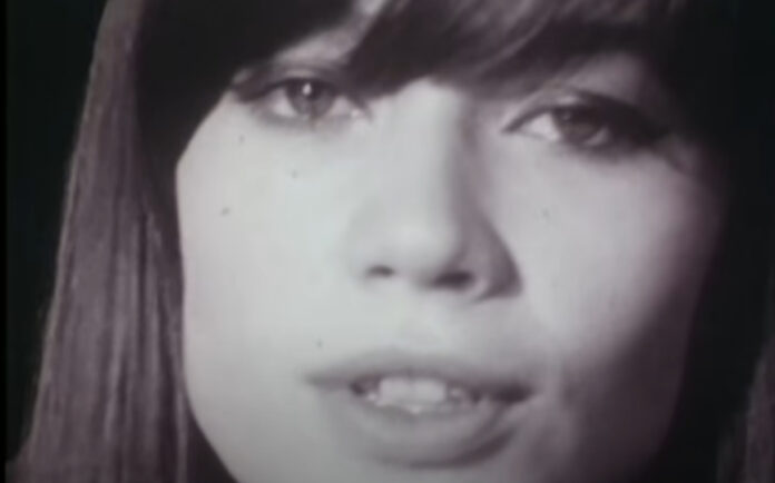 Capture d’écran YouTube - Les archives de la RTS, Françoise Hardy, en 1965