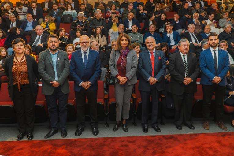 La Grande Loge du Chili rend hommage au Frère Emilio Morgado et honore d’éminents dirigeants syndicaux