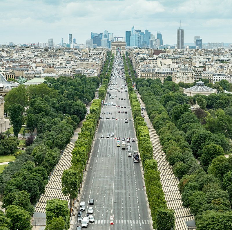 Les Champs Élysées
