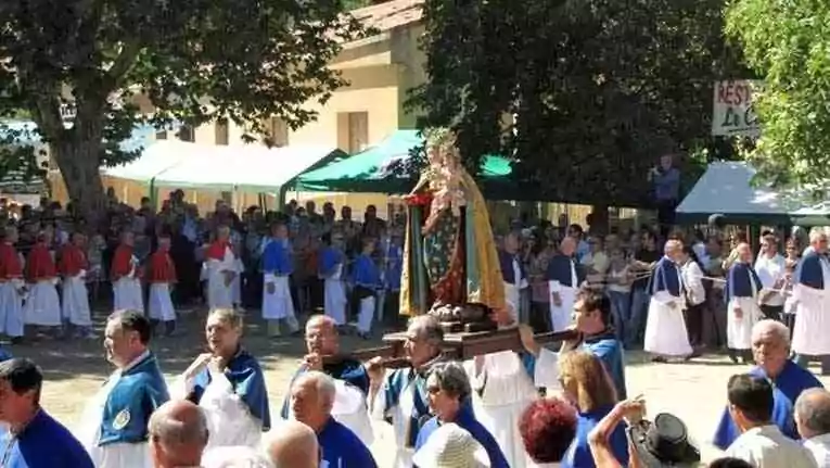 Un rituel séculaire au cœur de la tradition Corse, symbole d’unité et de spiritualité