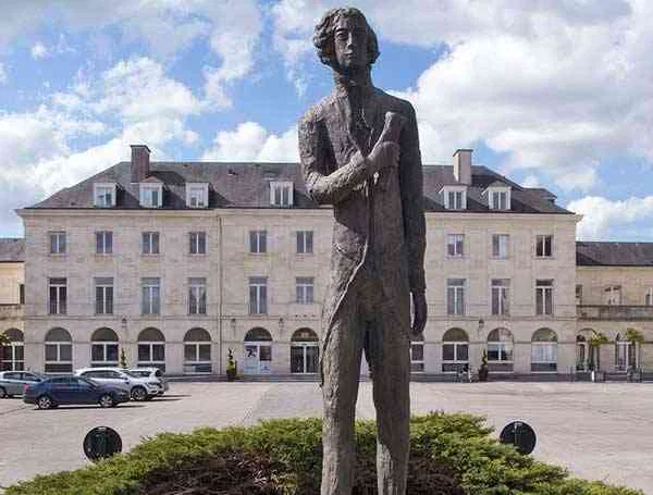 La démocratie… Monsieur de Tocqueville…