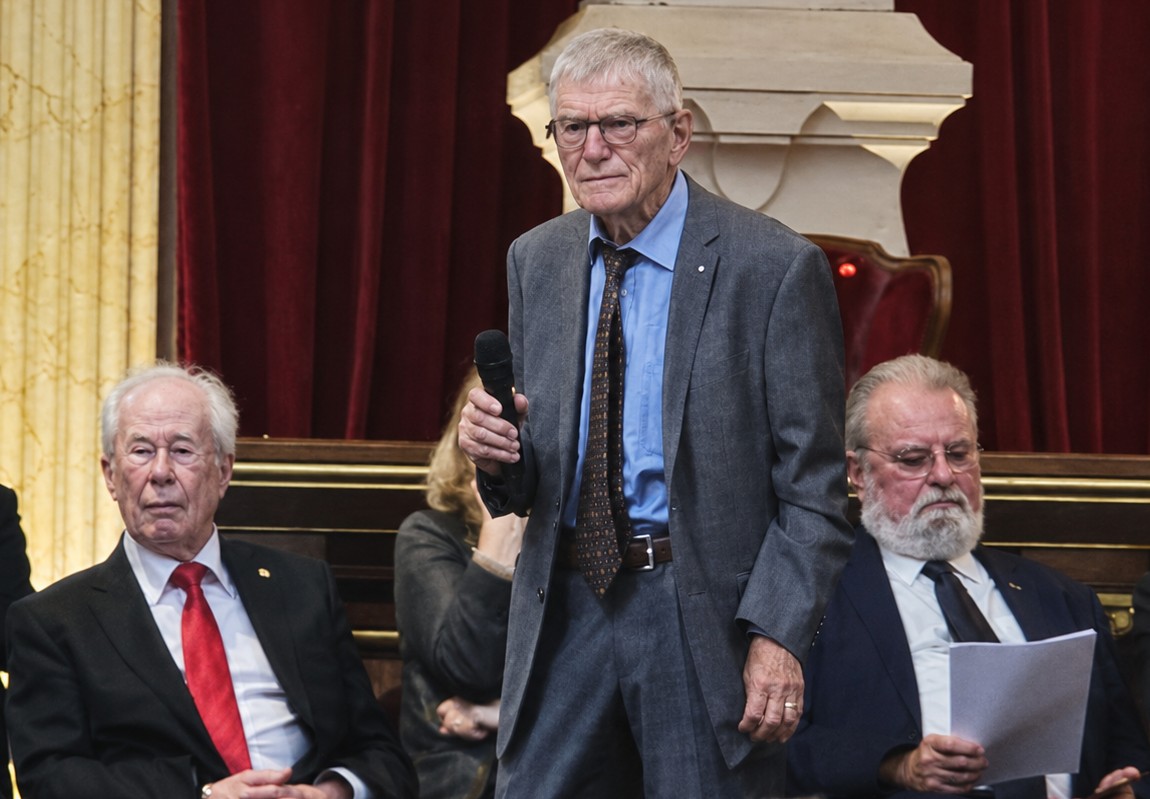 André Combes lors d'un colloque
