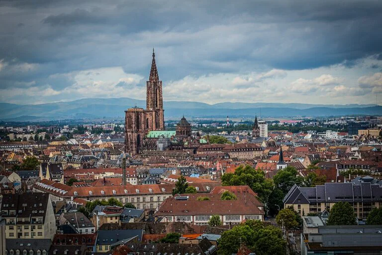 Droit Humain – Paix et bonté&nbsp;: cent ans de lumière mixte au cœur de Strasbourg