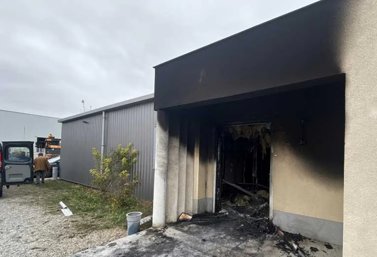Temple de la Grande Loge de France à Cormontreuil après l’incendie