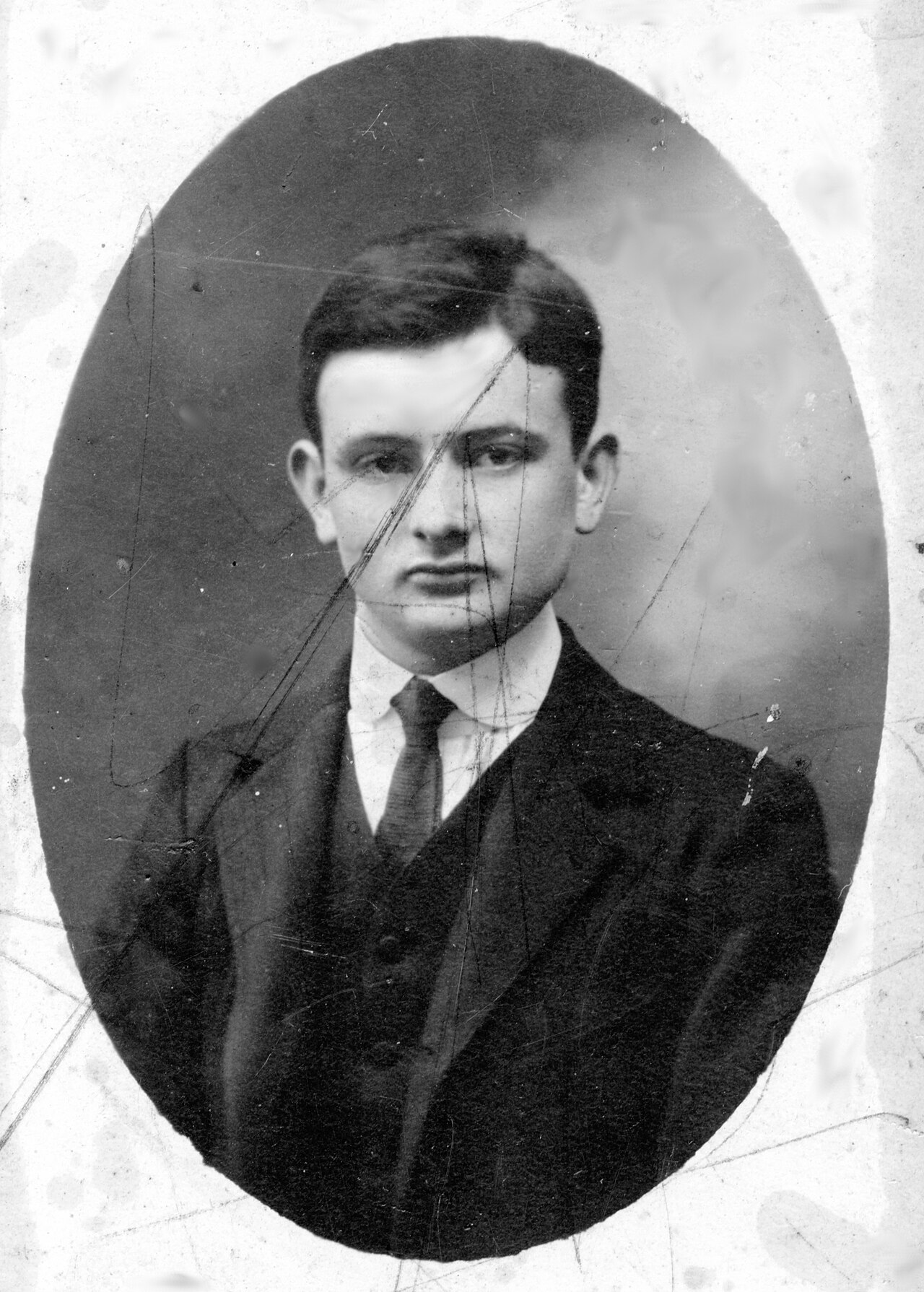 Brigitte Castella – Étienne Menjoulet, 16 ans, en décembre 1915 (9422216943)