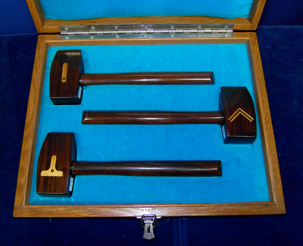 Dignitaires en franc-maçonnerie – Freemason Lodge Master and Wardens gavels