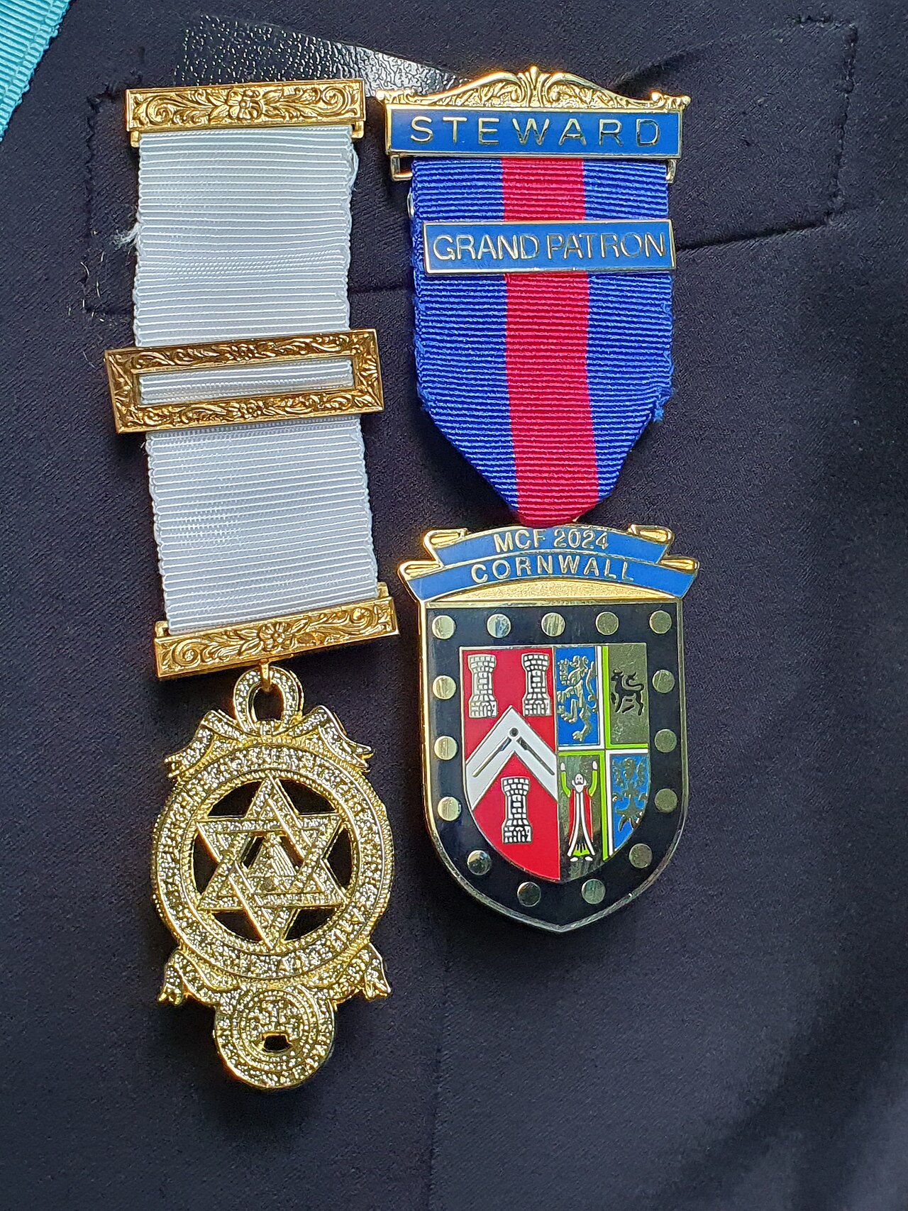Exaltation en franc-maçonnerie – Royal Arch and Steward masonic jewels, Redruth, Cornwall - September 2023