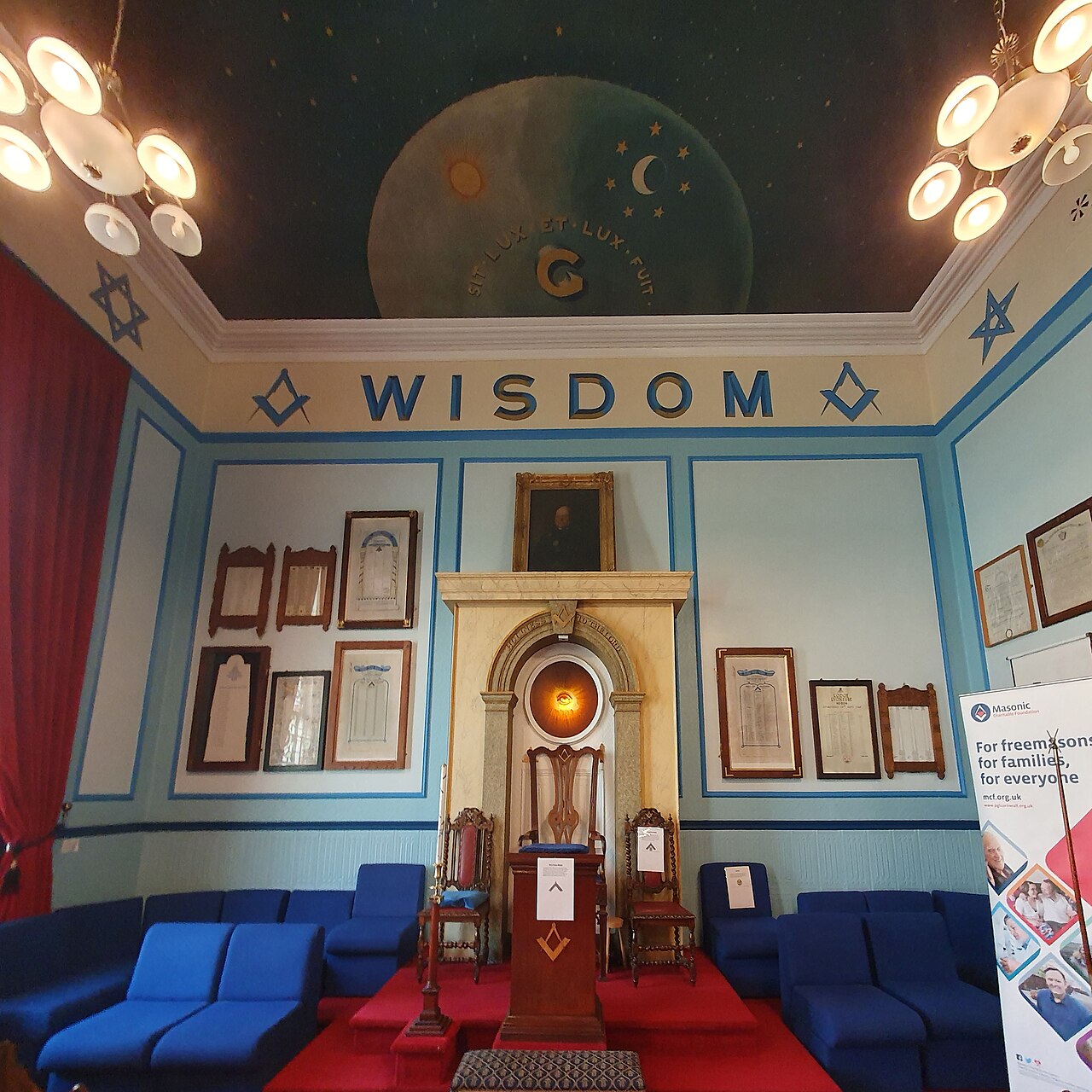 Excuses en franc-maçonnerie – Lodge Room, Princes Hall Masonic Temple, Penzance, Cornwall - June 2023 (2)
