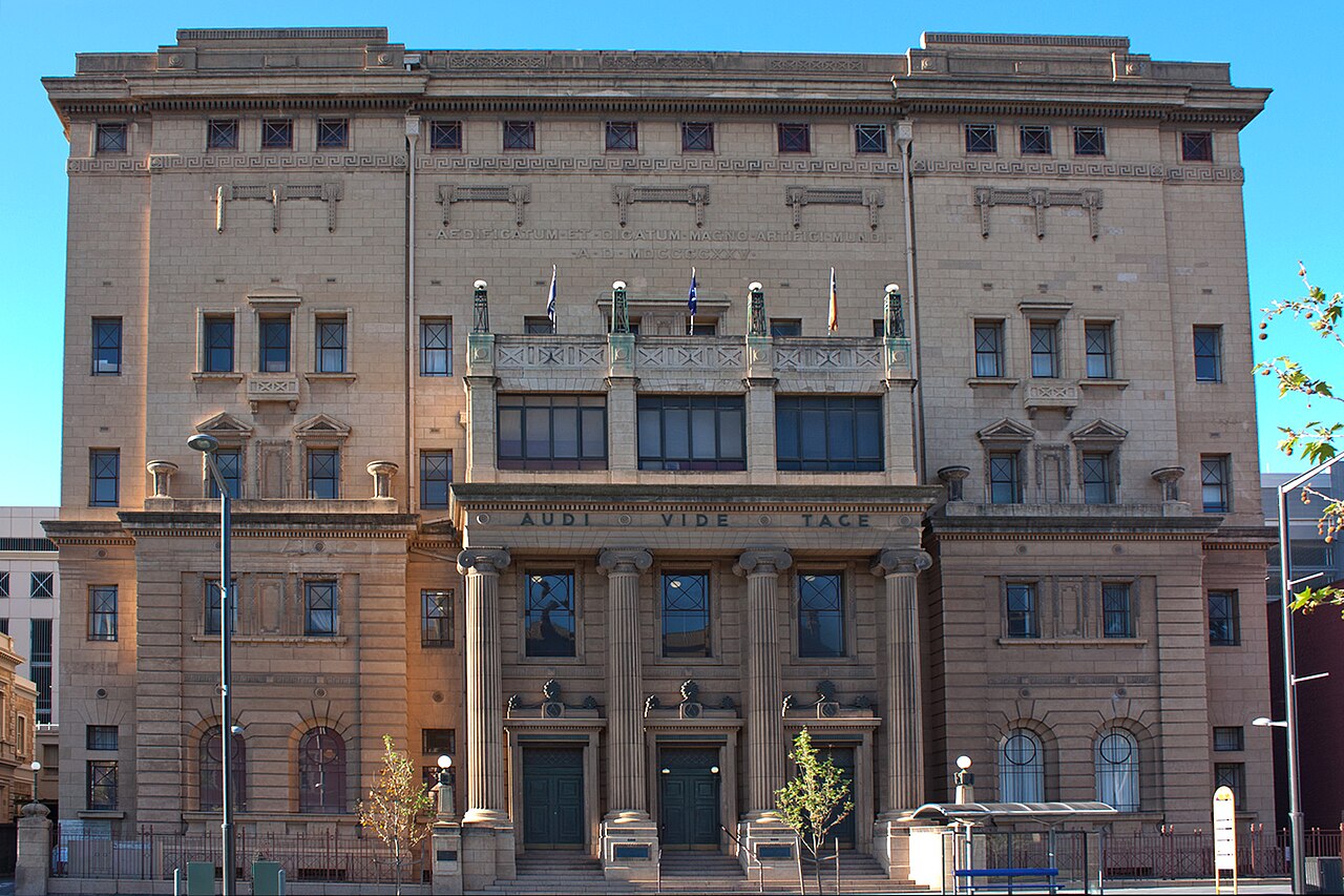 Fraternelle en franc-maçonnerie – Adelaide Masonic Centre, North Terrace, Adelaide, South Australia (5104235118)