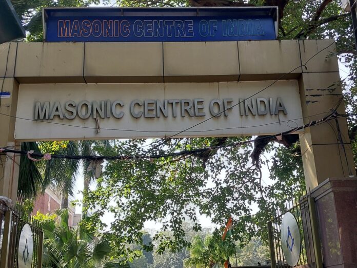 Entrée du Masonic Centre of India à New Delhi, siège de la Grande Loge d’Inde