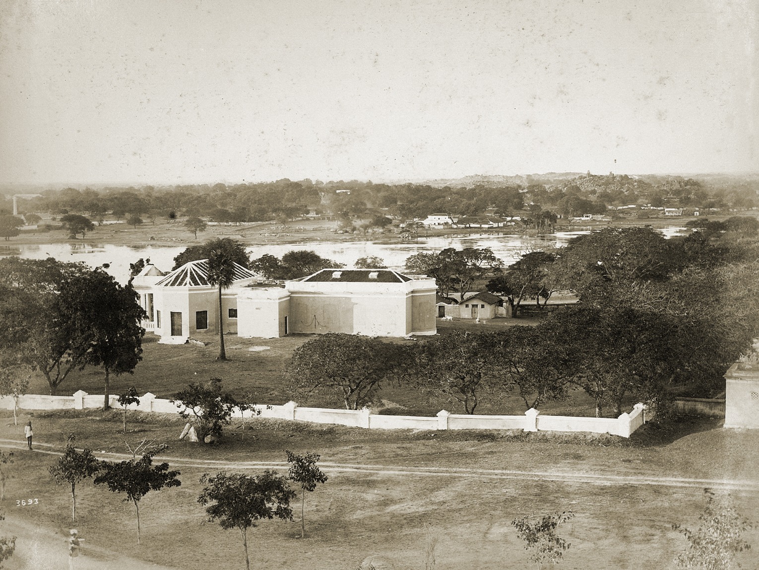Photographie ancienne d’une loge maçonnique à Secunderabad, vers 1890