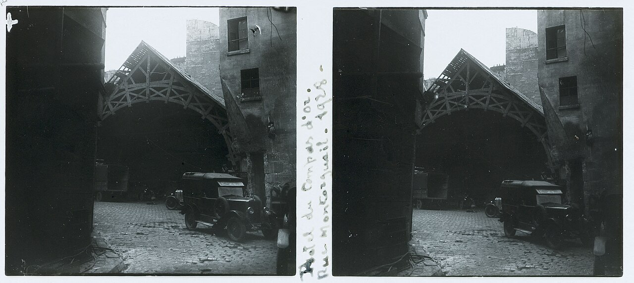 Jean-Marie Lupart – Rue Montorgueil, hôtel du Compas d'Or, 1er arrondissement, Paris. PH13924
