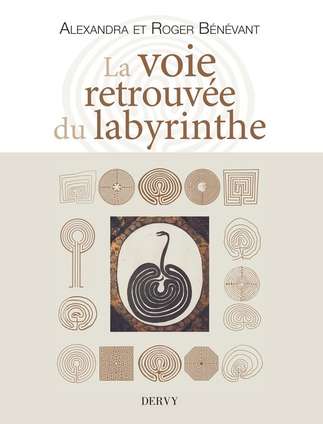 Couverture du livre La voie retrouvée du labyrinthe